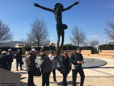 Otvori galeriju veliki-petak-u-medugorju_16.jpg