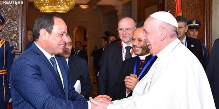 Papa u Egiptu: Svi zajedno recimo odlučno i jasno ‘Ne!’ svakom obliku nasilja koje se čini u Božje ime 