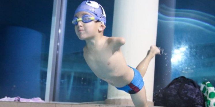 Dječak bez ruku osvojio zlatnu medalju: &#039;Njemu je bazen sve&#039;