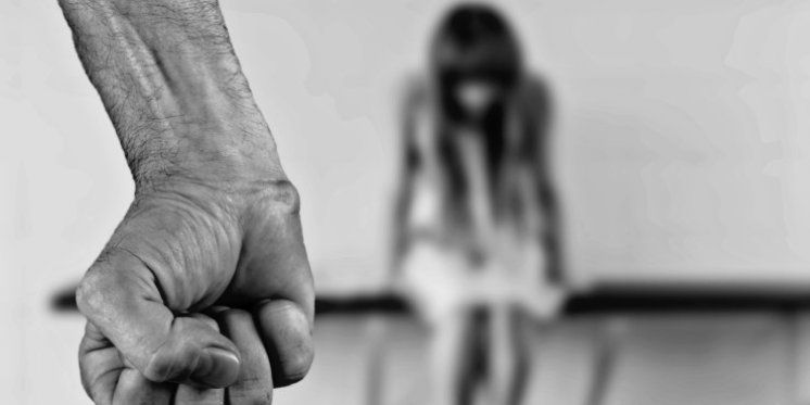 ZASTRAŠUJUĆI PODACI Svakih pet minuta jedna djevojčica umre od posljedica nasilja, a oko 15 milijuna adolescentica u svojem je životu bilo primorano na seksualne odnose