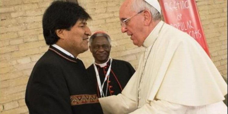 Nakon što je Katolička Crkva pokrenula diljem zemlje molitvu za Boliviju, predsjednik Morales odustao od najavljenog novoga kaznenoga zakona
