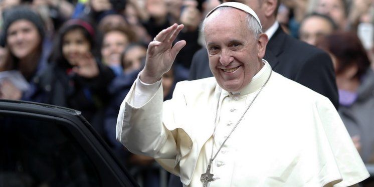 Papa u tweetu: Molitva koja pročišćava, jača i prosvjetljuje put, poput goriva je na našem putu prema punom jedinstvu kršćana