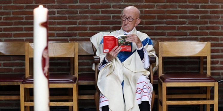 Umro najstariji svećenik na svijetu