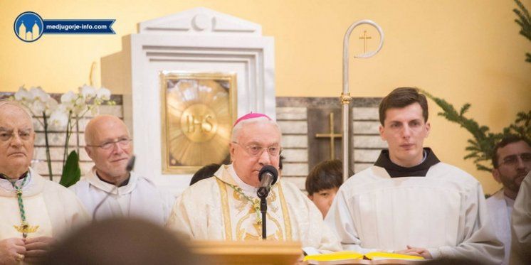 Propovijed apostolskog nuncija u BiH mons. Luigija Pezzuta na molitvenom dočeku Nove godine u Međugorju