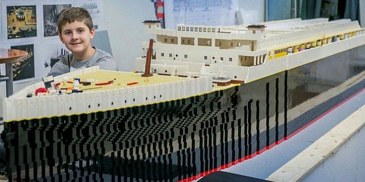 Desetogodišnjak s autizmom izgradio najveću repliku Titanika od lego-kockica