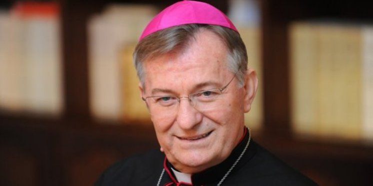 Nadbiskup Barišić pozvao na poštivanje novih epidemiološkim mjera u crkvenim prostorima