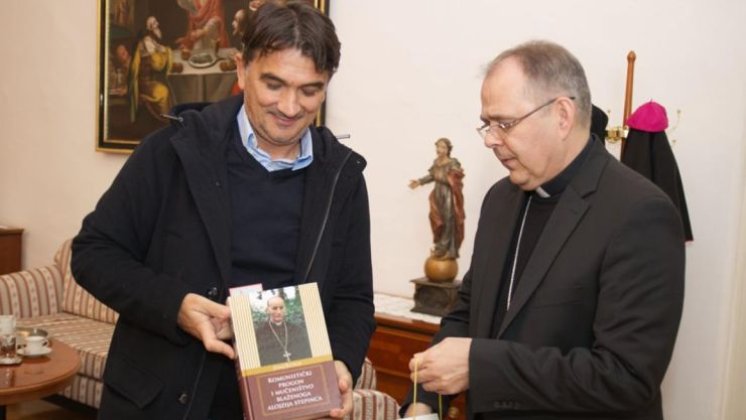 Susret biskupa Radoša s izbornikom Zlatkom Dalićem: Važno je u ovim vremenima ljudima poslati poruke vjere, nade i zajedništva