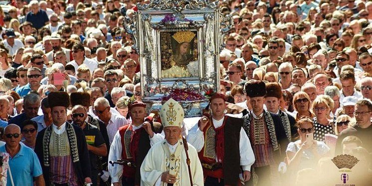 Mons. Želimir Puljić: Nije razborito organizirati procesije za Veliku Gospu