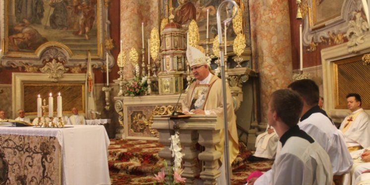 Biskup Uzinić: Vlast koja se ne razumije kao služenje je velika kušnja i veliki izazov
