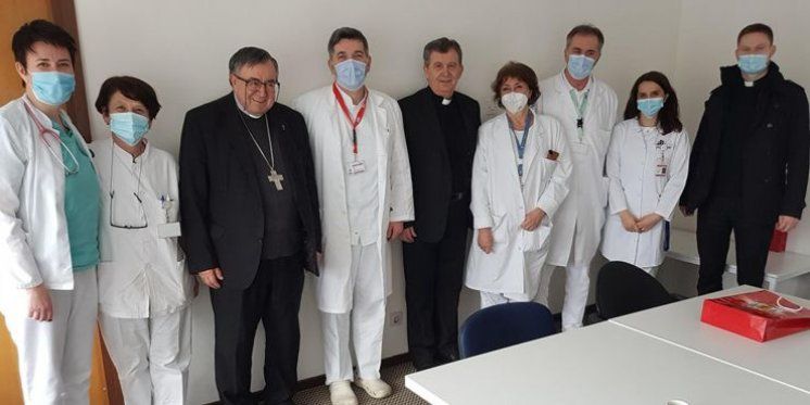Vrhbosanski nadbiskupi odali priznanje medicinskom osoblju Covid odjela