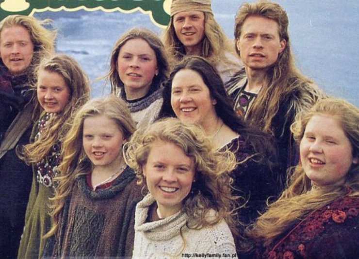 kelly-family.jpg